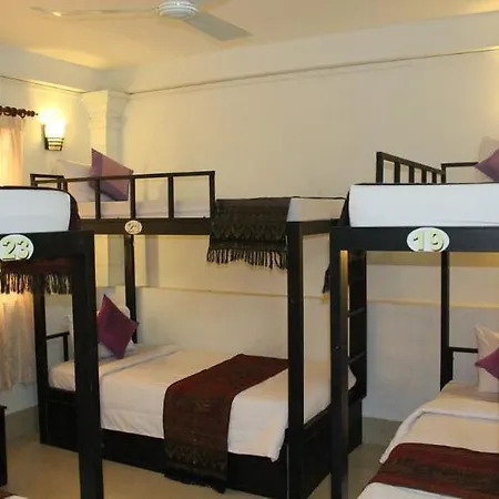 Tropical Breeze Guesthouse