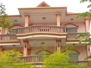Tropical Breeze Hotel 2*