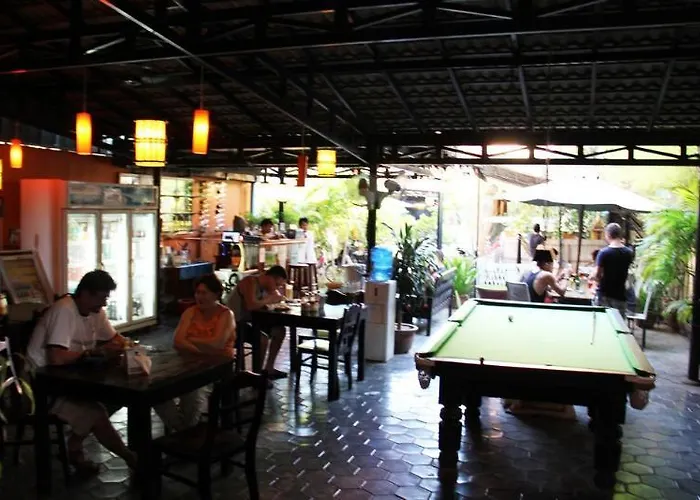 Tropical Breeze Hotel 2*
